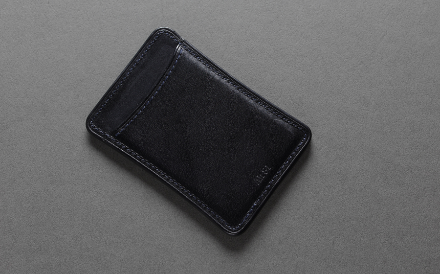 mark_パスケース01_ブラックのエイジング比較