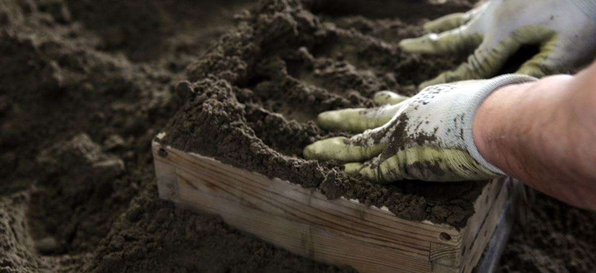 砂型手込め鋳造とは