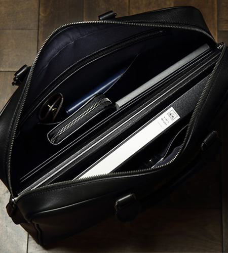 Alt81ブリーフケース３型比較／page_ブリーフケース01の収納力