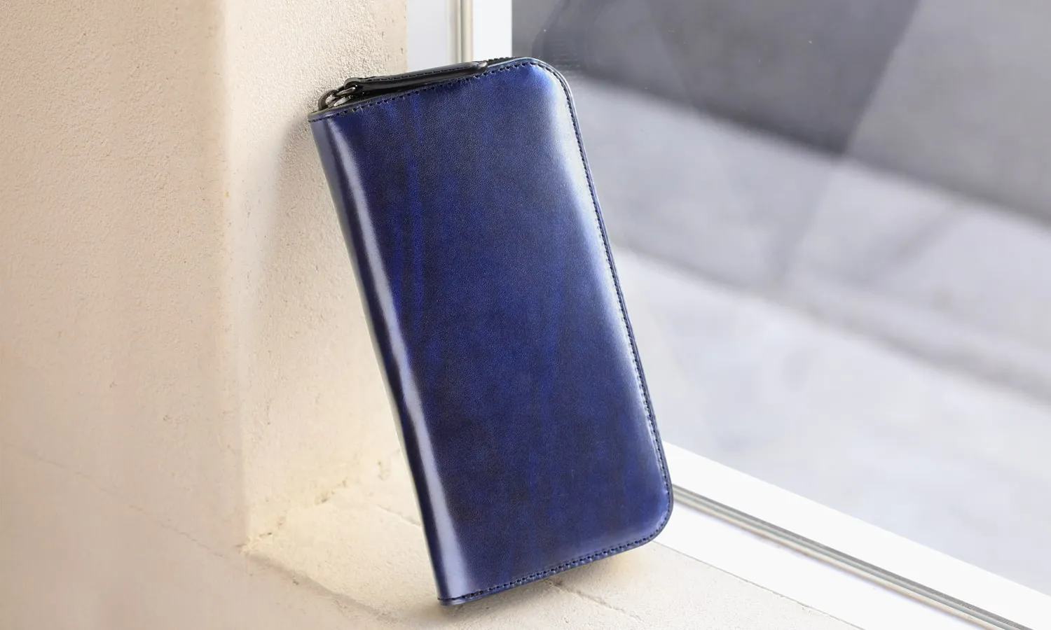 Alt81ラウンドファスナー長財布ネイビーのイメージ01