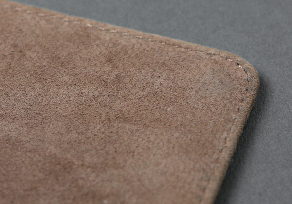 track_マウスパッド01_ダークブランの裏側/ピッグスエード