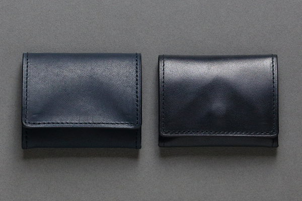 track_小銭入れ01_藍鉄の新品と並べた時の印象