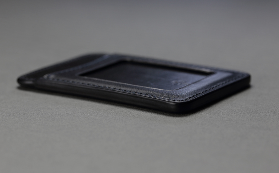 mark_パスケース01_ブラックのエイジング