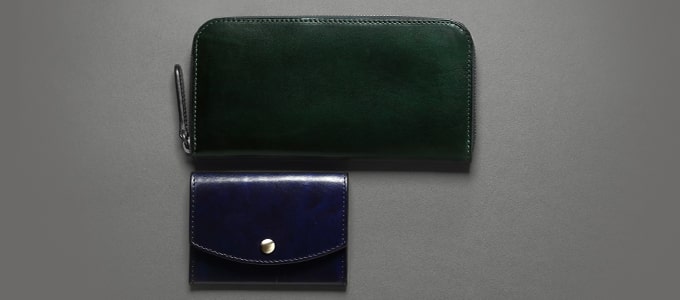 Alt81ご愛用者様レビュー Y.T様 mark_ラウンド長財布02_グリーン/mark_名刺入れ02_ネイビー/1年6カ月使用