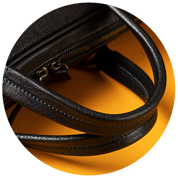 Alt81ブリーフケース３型比較／arrow_ブリーフケース02のハンドルの形